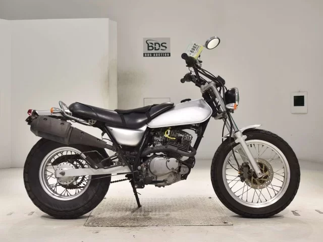 Suzuki VAN VAN 200 лот № 2869 оценка 4  с аукциона в Японии