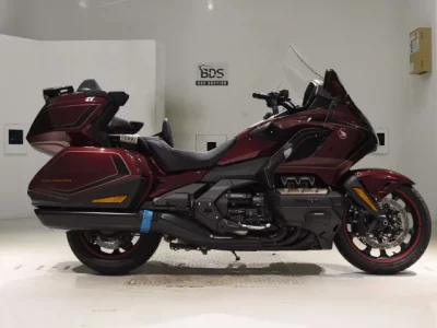 Honda GL1800 TOUR D  с аукциона в Японии