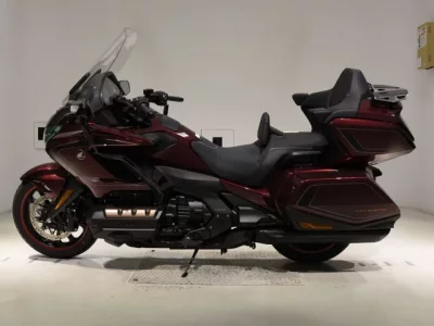 Honda GL1800 TOUR D  с аукциона в Японии