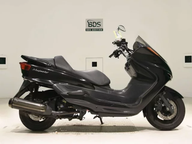 Yamaha MAJESTY 250C лот № 8008 оценка 4  с аукциона в Японии