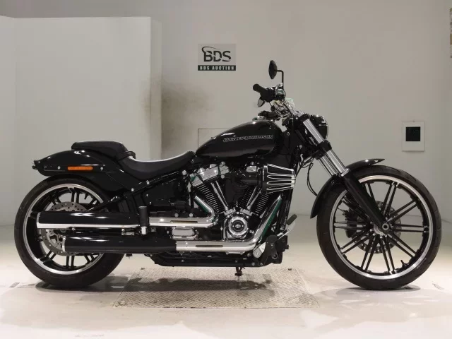 Harley-Davidson HARLEY FXBRS1870 лот № 5256 оценка 4  с аукциона в Японии