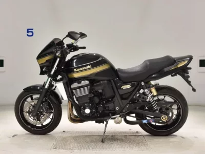 Kawasaki ZRX1200  с аукциона в Японии