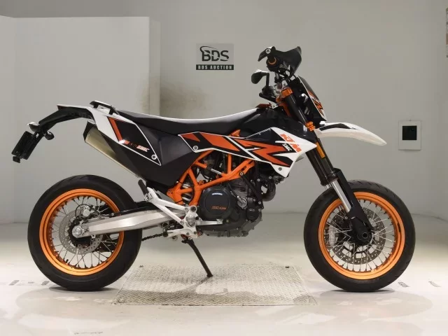 KTM  690SMC R лот № 5251 оценка 5  с аукциона в Японии