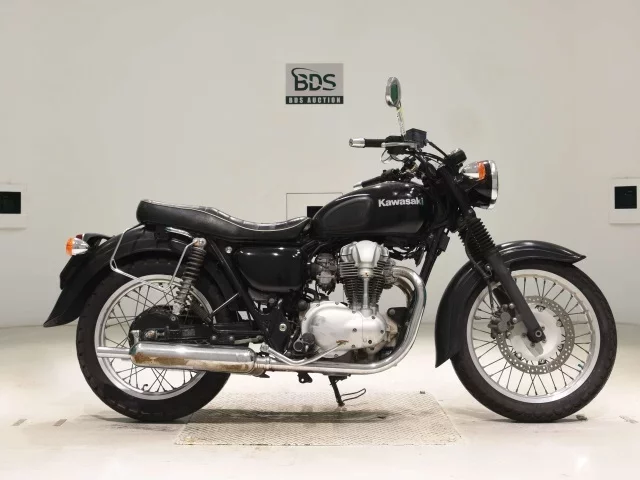 Kawasaki W400 лот № 7889 оценка 4  с аукциона в Японии