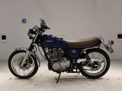 Yamaha SR400-5  с аукциона в Японии