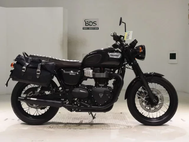 Triumph  BONNEVILLE T100 лот № 5167 оценка 5  с аукциона в Японии