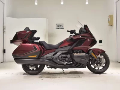 Honda GL1800 TOUR D  с аукциона в Японии