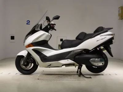 Honda SILVERWING400GT  с аукциона в Японии