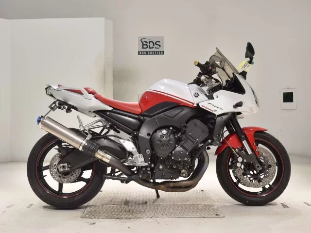 Yamaha FZ-1 FEATHER лот № 5040 оценка 4  с аукциона в Японии