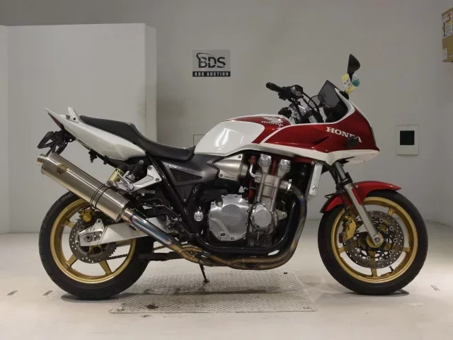 Honda CB1300SF BOLDOR лот № 5041 оценка 4  с аукциона в Японии