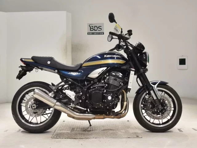 Kawasaki Z900RS лот № 2898 оценка 5  с аукциона в Японии