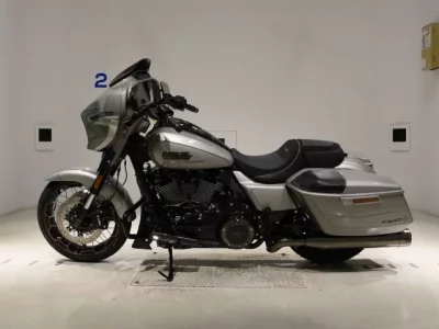 Harley-Davidson HARLEY FLHXSE1980CVO  с аукциона в Японии