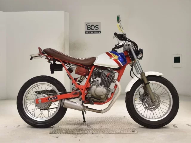 Honda FTR223 лот № 2855 оценка 4  с аукциона в Японии