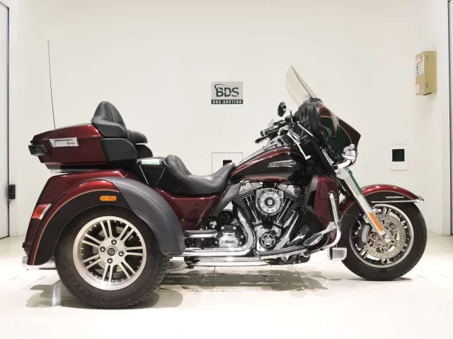 Harley-Davidson HARLEYFLHTCUTG1690 лот № 5100 оценка 4  с аукциона в Японии