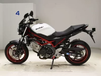 Suzuki SV650A лот № 8011 оценка 5  с аукциона в Японии 2