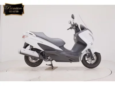 Suzuki BURGMAN 200A  с аукциона в Японии