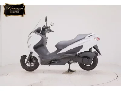 Suzuki BURGMAN 200A  с аукциона в Японии