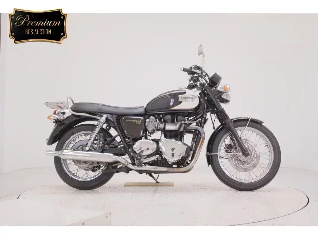Triumph  BONNEVILLE T100 лот № 7511 оценка 5  с аукциона в Японии