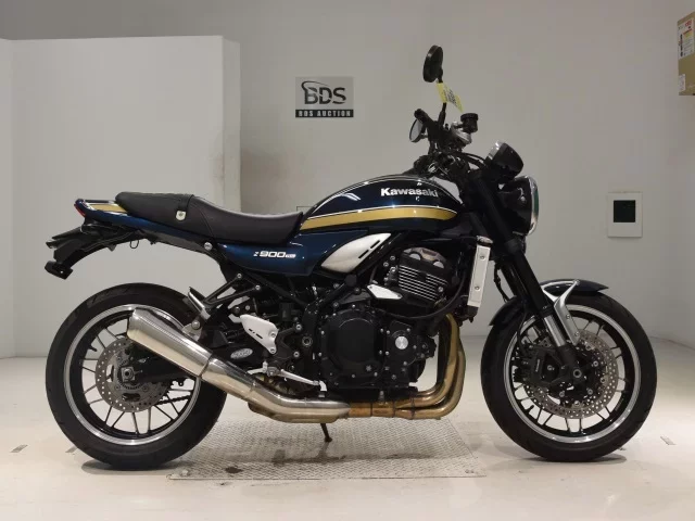 Kawasaki Z900RS лот № 7688 оценка 5  с аукциона в Японии
