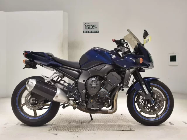 Yamaha FZ-1 FEATHER лот № 5044 оценка 4  с аукциона в Японии