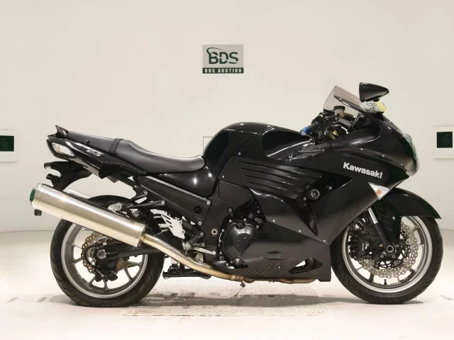 Kawasaki ZZR1400 лот № 2776 оценка 4  с аукциона в Японии