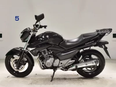 Suzuki GSR250  с аукциона в Японии