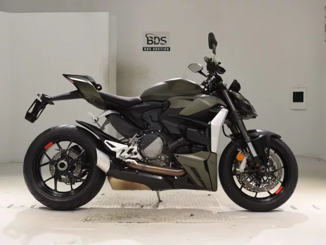 Ducati  STREET FIGHTER V2 лот № 7971 оценка 7  с аукциона в Японии