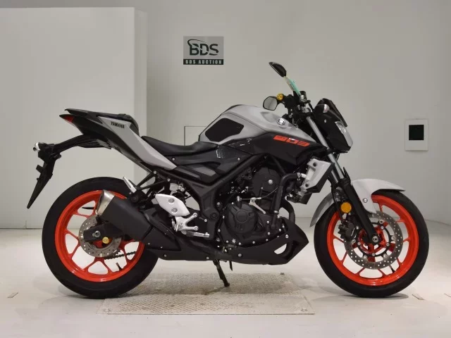 Yamaha MT-03 лот № 7861 оценка 5  с аукциона в Японии