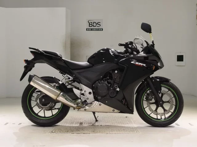 Honda CBR400R лот № 0425 оценка 4  с аукциона в Японии