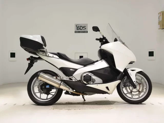 Honda NC700 INTEGRA лот № 8026 оценка 4  с аукциона в Японии