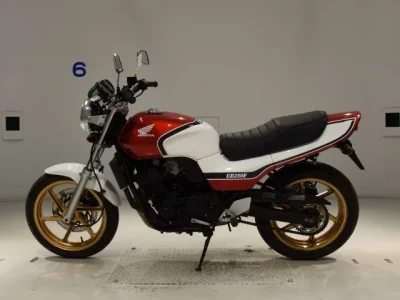 Honda JADE  с аукциона в Японии