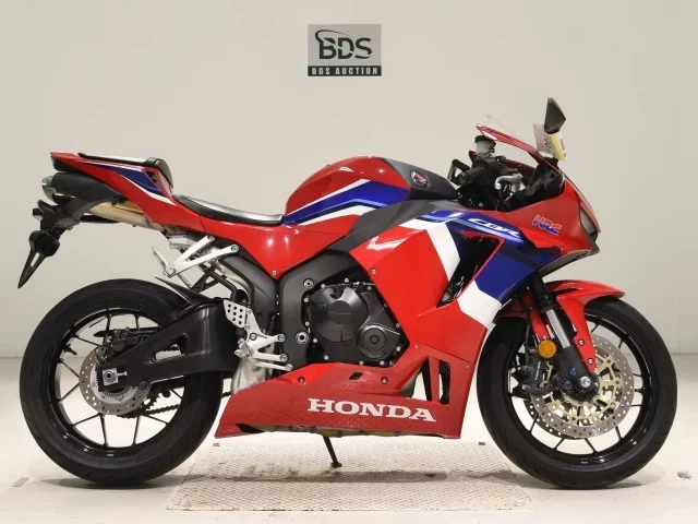 Honda CBR600RR-4 лот № 7750 оценка 5  с аукциона в Японии