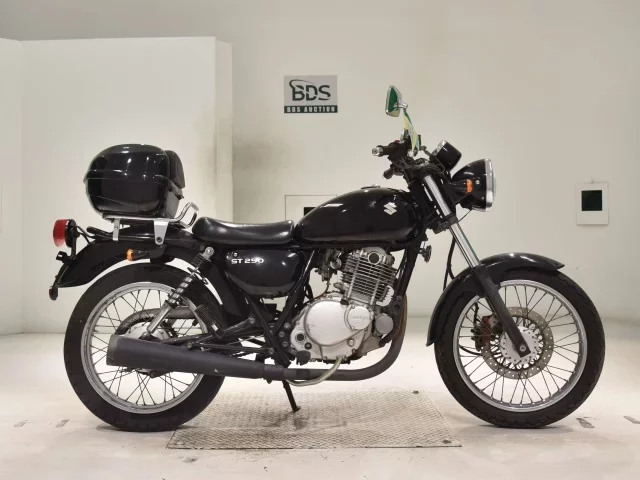 Suzuki ST250 лот № 2612 оценка 4  с аукциона в Японии