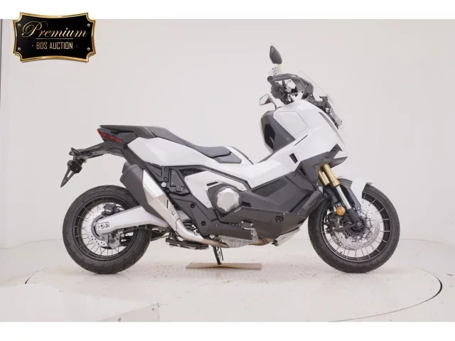 Honda X-ADV750-2 лот № 2557 оценка 7  с аукциона в Японии