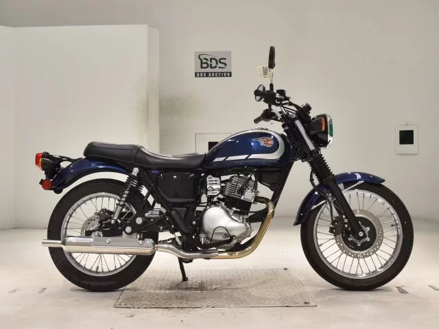 Kawasaki W230 лот № 2899 оценка 7  с аукциона в Японии