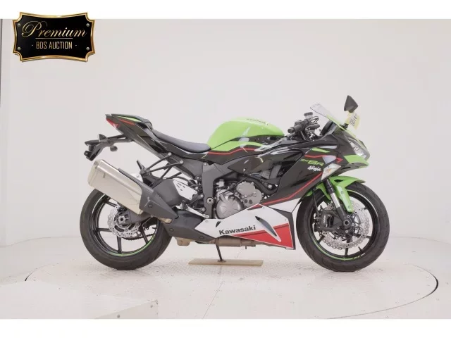 Kawasaki ZX-6RA лот № 0016 оценка 5  с аукциона в Японии