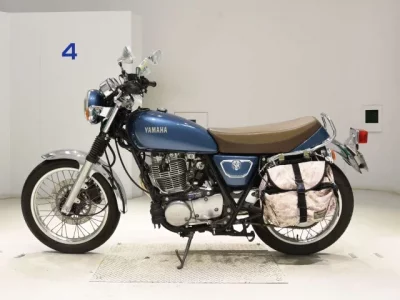 Yamaha SR400-5 лот № 8018 оценка 4  с аукциона в Японии 2