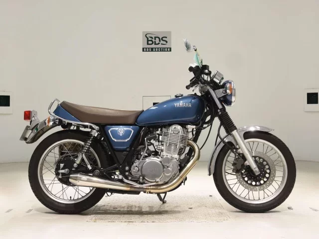 Yamaha SR400-5 лот № 8018 оценка 4  с аукциона в Японии
