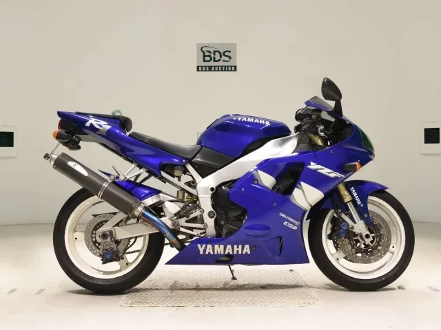 Yamaha YZF-R1 лот № 7982 оценка 4  с аукциона в Японии