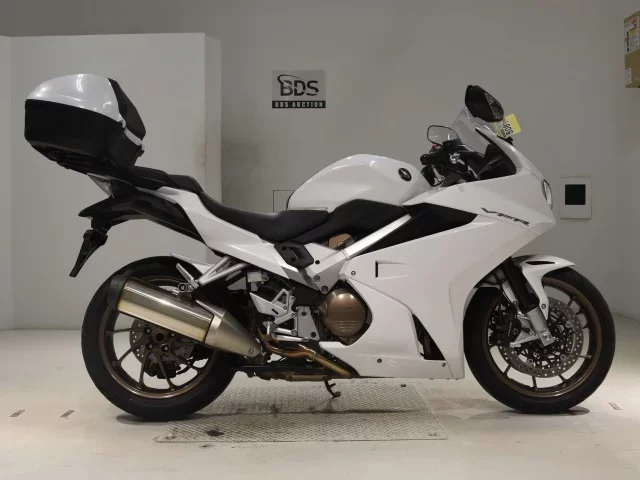 Honda VFR800F лот № 5081 оценка 5  с аукциона в Японии