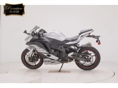 Kawasaki ZX-4R SE  с аукциона в Японии