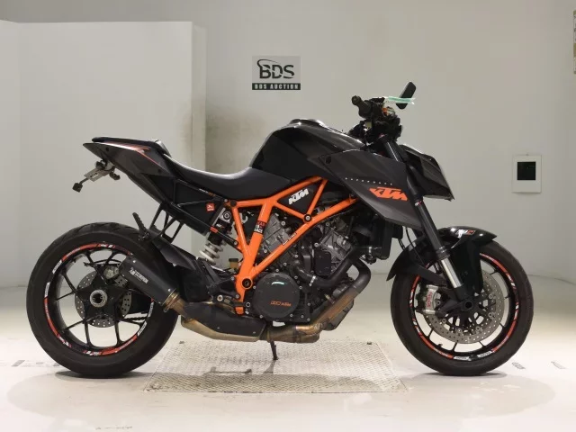 KTM  1290 SUPER DUKE R лот № 5342 оценка 4  с аукциона в Японии