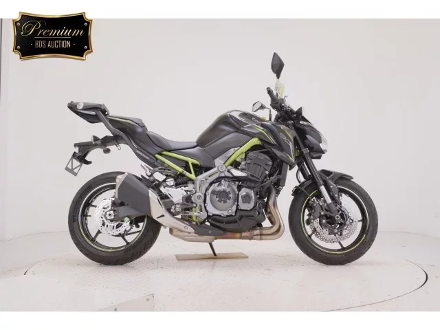 Kawasaki Z900-2 лот № 2553 оценка 6  с аукциона в Японии