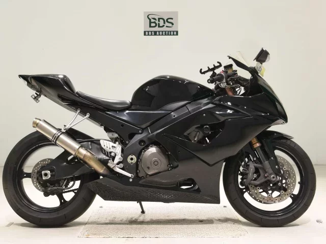 Suzuki GSX-R1000 лот № 7626 оценка 4  с аукциона в Японии