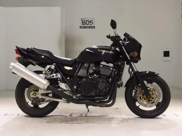 Kawasaki ZRX1100 лот № 5401 оценка 4  с аукциона в Японии
