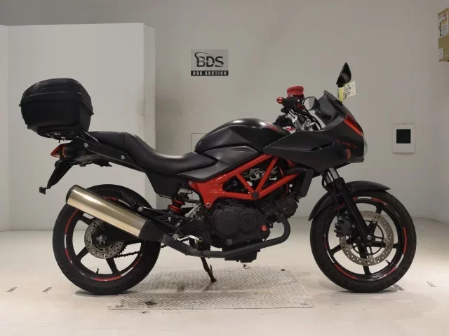 Honda VTR-F250 лот № 7919 оценка 4  с аукциона в Японии