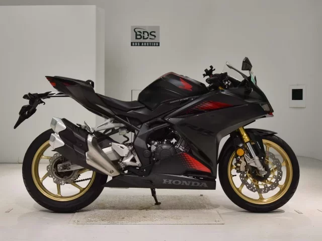 Honda CBR250RR-2A лот № 7864 оценка 5  с аукциона в Японии