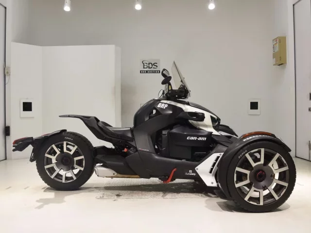 Other KANNA BLUR I CAR 900 лот № 2916 оценка 5  с аукциона в Японии