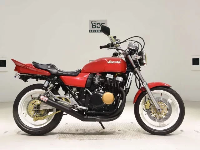 Suzuki GSX400 лот № 7725 оценка 4  с аукциона в Японии
