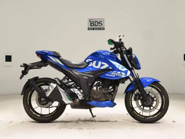 Suzuki JIKUSA-250 лот № 7658 оценка 4  с аукциона в Японии